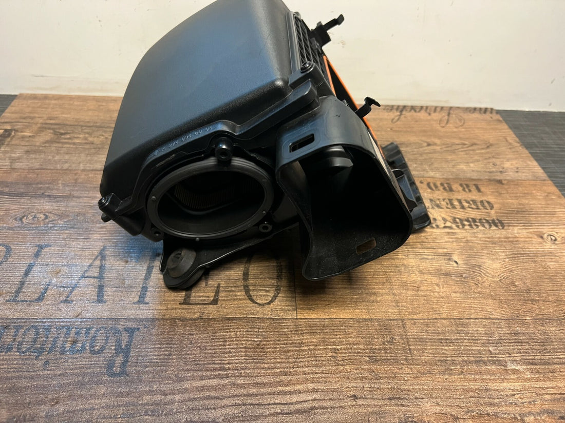 Original Mercedes-Benz W204 180CGI Luftfilterkasten A2740900001