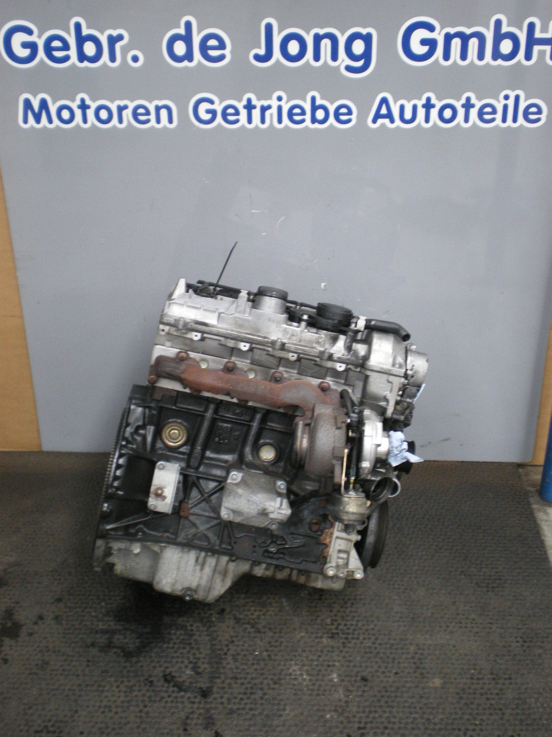 - -TOP - - Motor MB W 203 - -C 220 CDI - -Bj.01 - 611962 - - 137 TKM - -