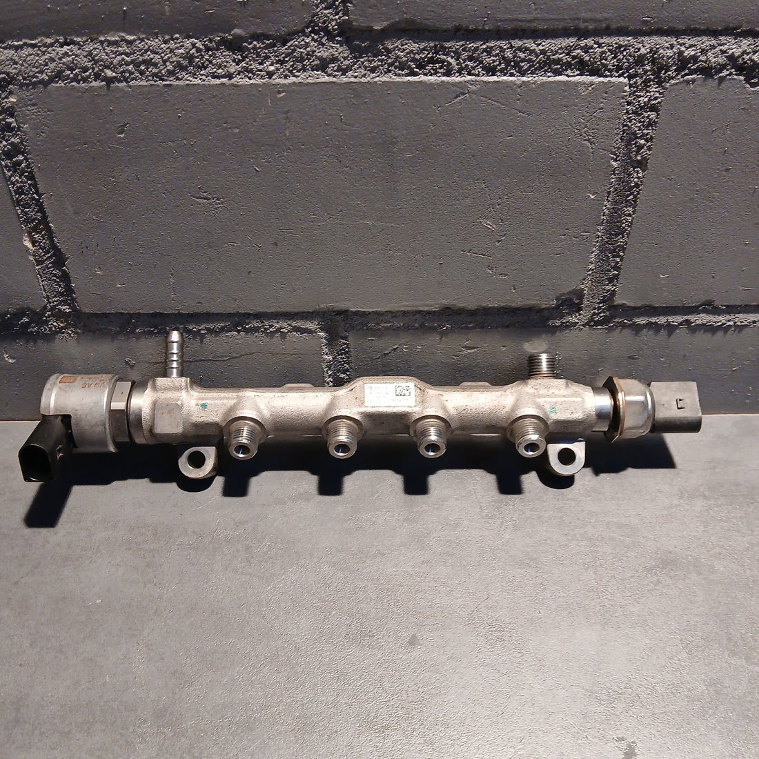 VW Audi 04L089G Hochdruck-Rail Einspritzrail Common Rail 2.0 TDI 04L9060