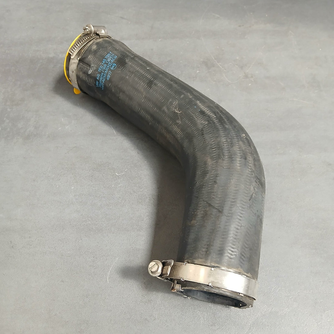 Orig. VW Ladeluftschlauch Ladeluftkühler 7E0145709B
