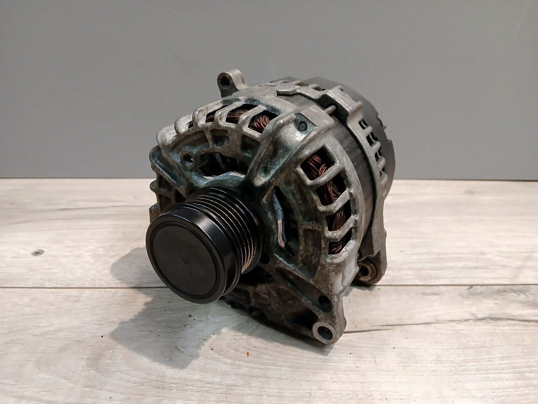 Lichtmaschine Mercedes-Benz A B CLA GLA W176 W246 A0009061903 0125711030