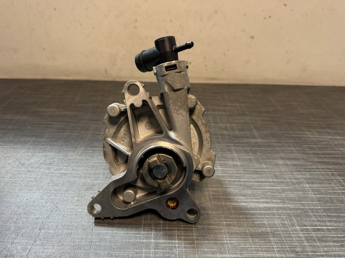 Original Opel Renault Mercedes Unterdruckpumpe 1,6 DCI 146503760R