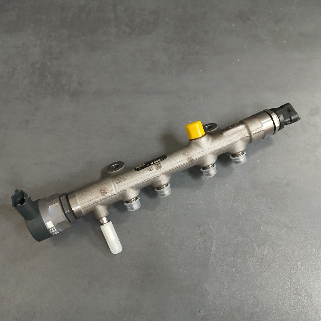 KIA Kraftstoffverteiler Einspritzleiste Verteilerrohr 0445214403 0281007289
