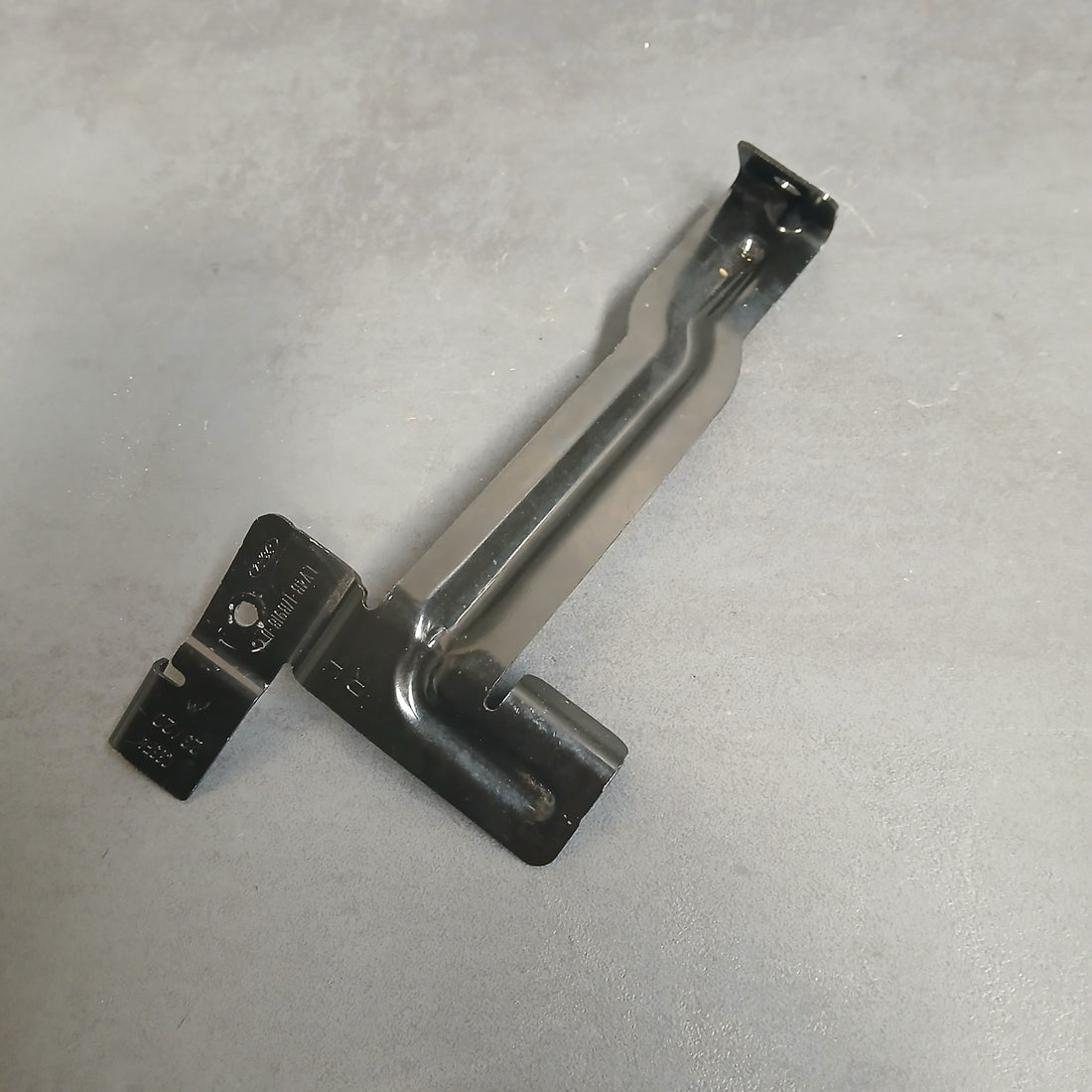 Original Ford Kuga Stoßstangenhalter hinten rechts LV4B17B918DC