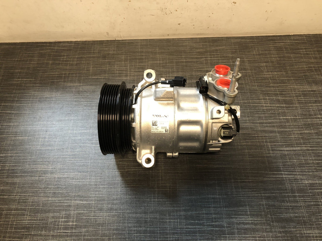 Original VOLVO XC60 XC90 II Klimakompressor P31497908