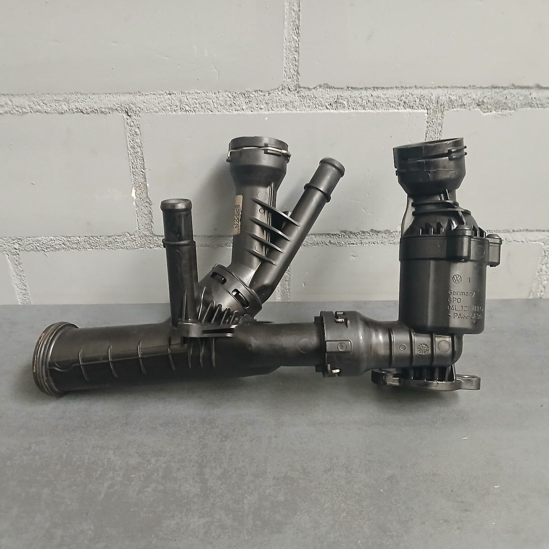 Thermostatgehäuse VAG VW Audi Seat Skoda 1.6 2.0 TDI 04L121111Q 04L121026Q
