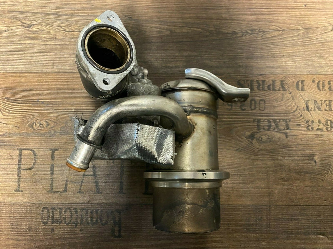 Original Audi VW Scirocco 2.0 TDI AGR Kühler Abgasrückführungsventil 04L131512AJ