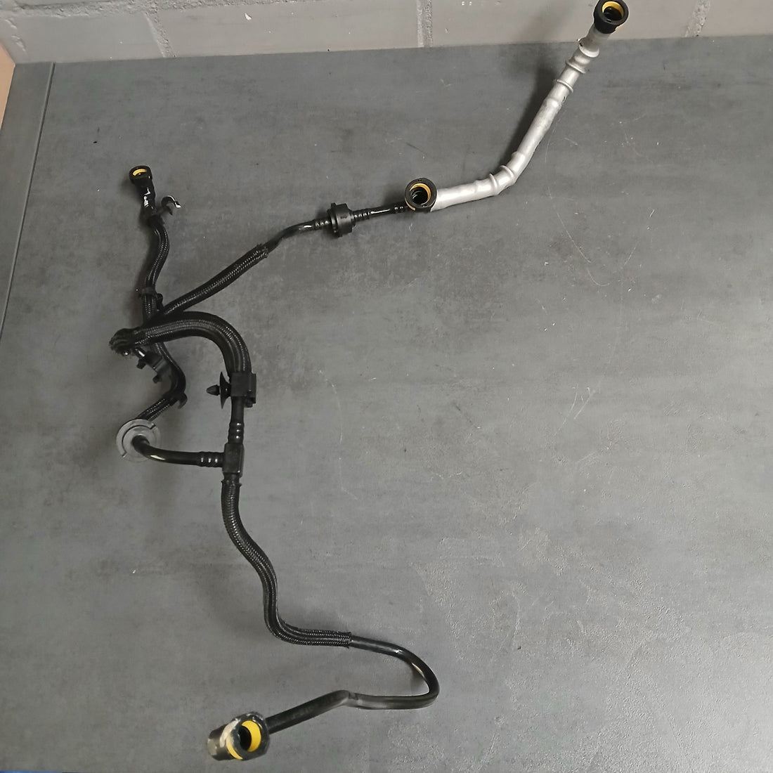 Original Kraftstoffdampfleitung RENAULT CLIO IV 0.9 TCE 118263339R
