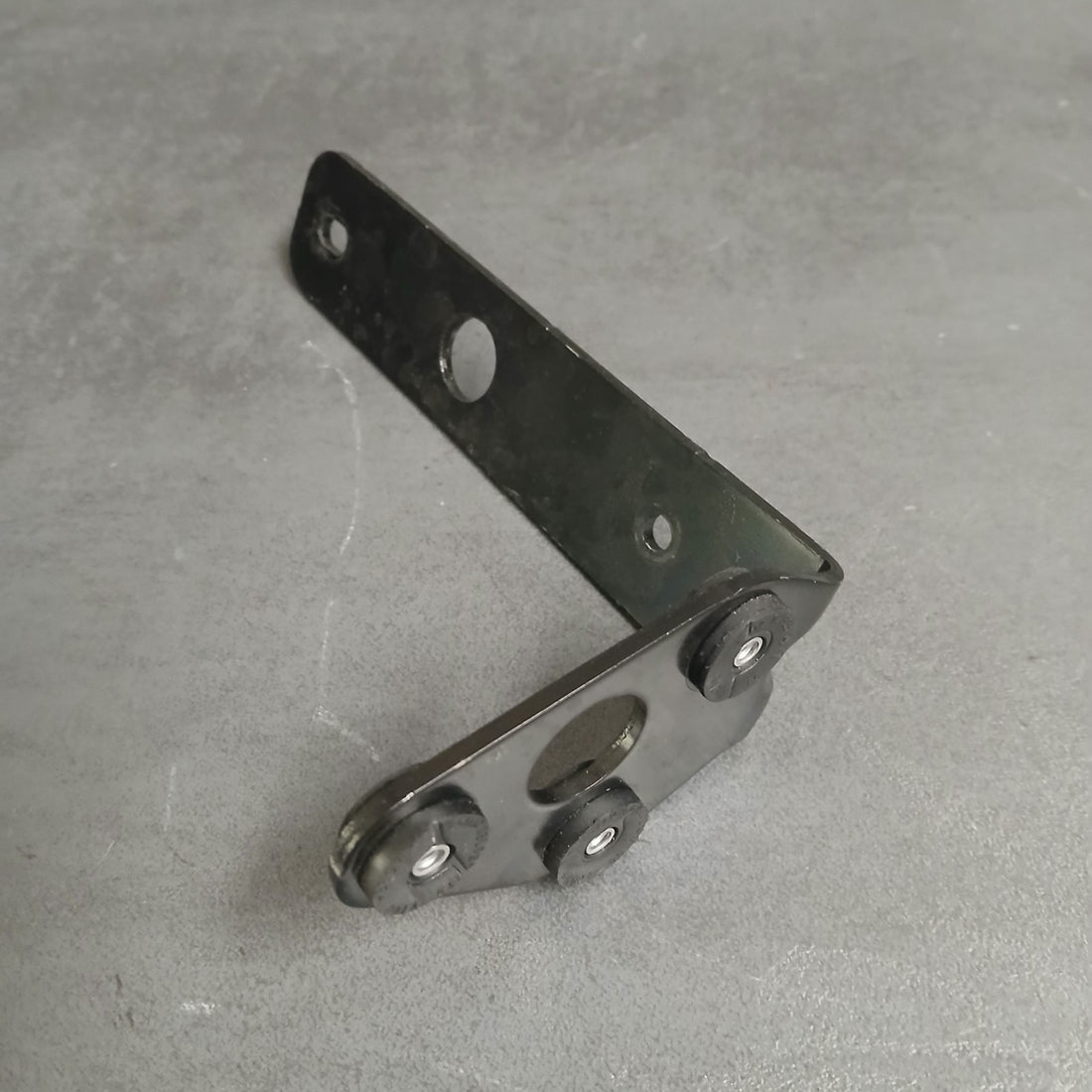 Original VW Zusatz Kühlmittelpumpenhalter 7E0121079AJ