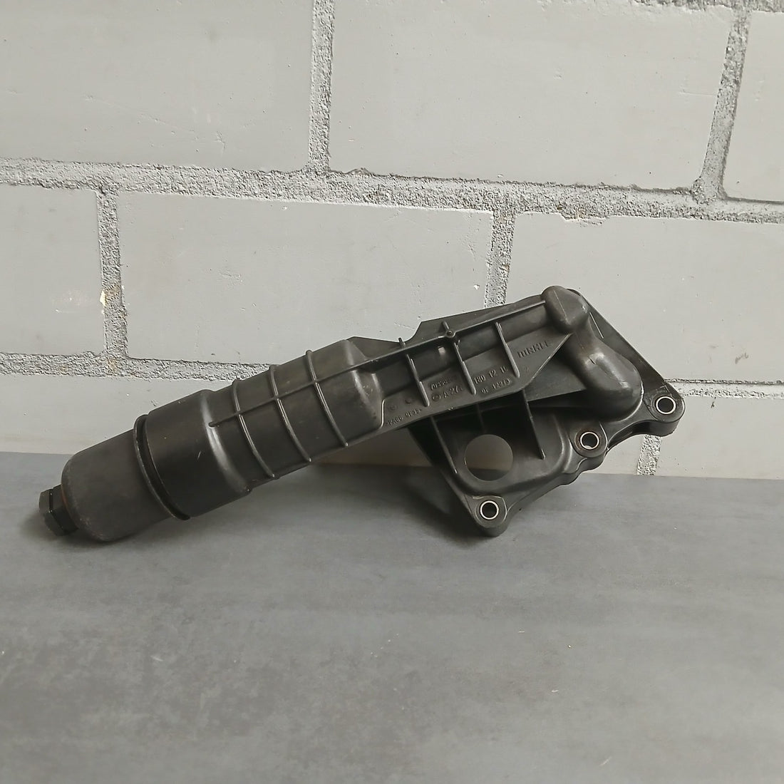 Ölfiltergehäuse Mercedes W204 C180 CGI M271 A2711801210