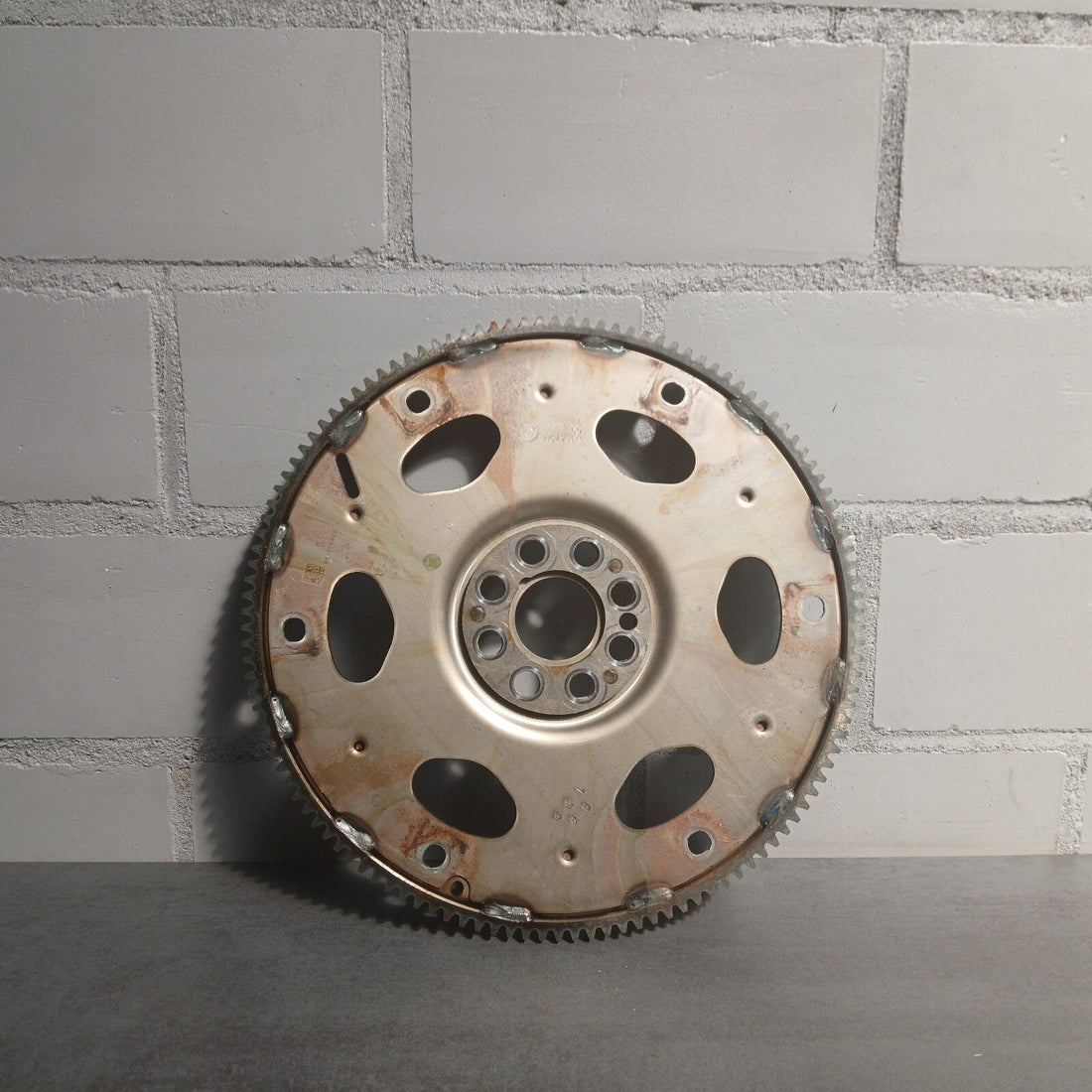 Original BMW 318i F31 Schwungrad 8612144