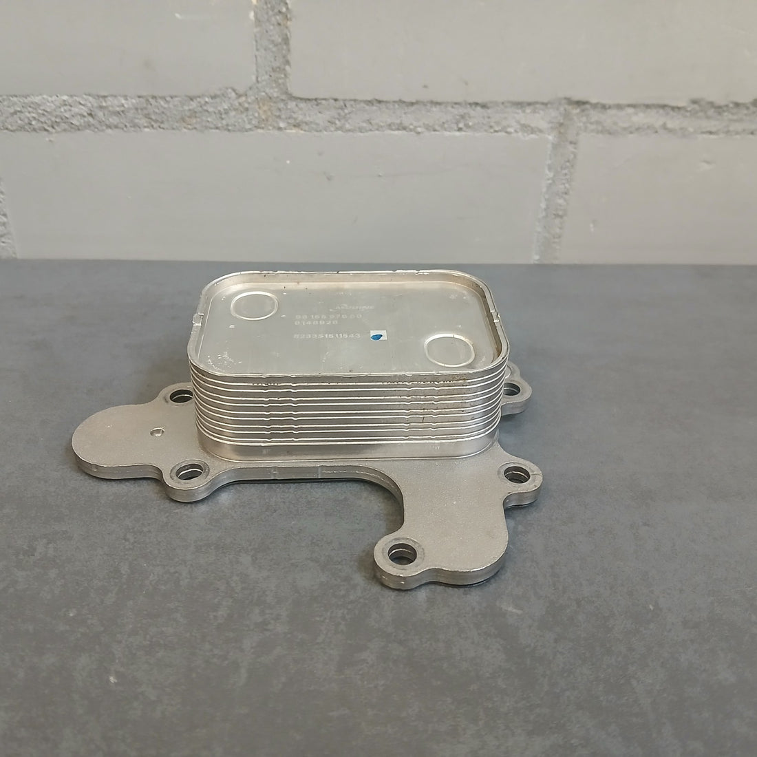Ölkühler Kühler CITROËN C3 C4 DS3 DS4 OPEL CROSSLA 9815697880
