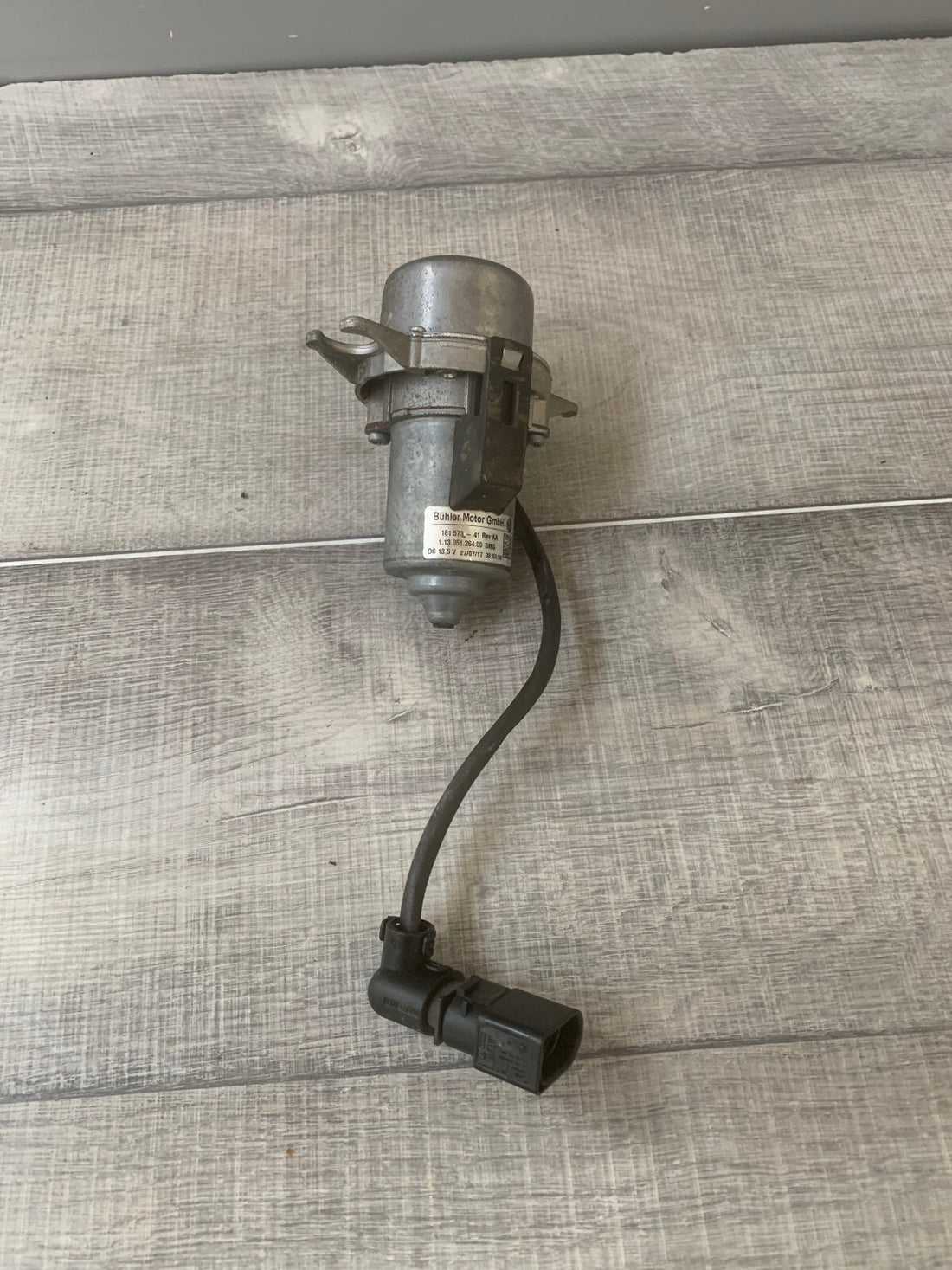 Original VW Audi Vakumpumpe Unterdruckpumpe 5Q0612175