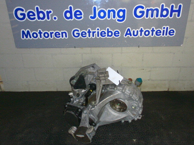 -- VW T6 - 2.0 TDI QWN, 5 Gang Getriebe wie neu --TOP--