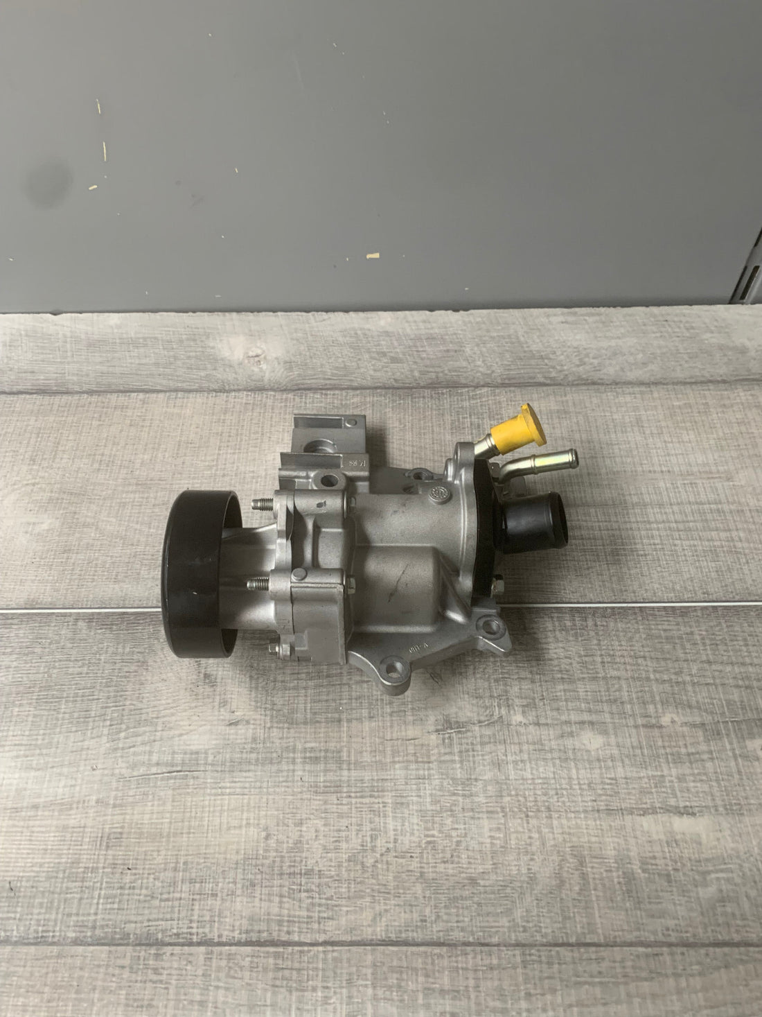 Original Nissan Renault MR20DE Wasserpumpe mit Gehäuse B10101GZ0A