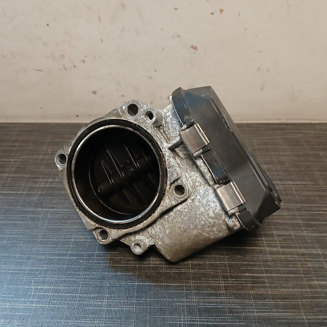 Drosselklappe BMW 1er 320i 7561066