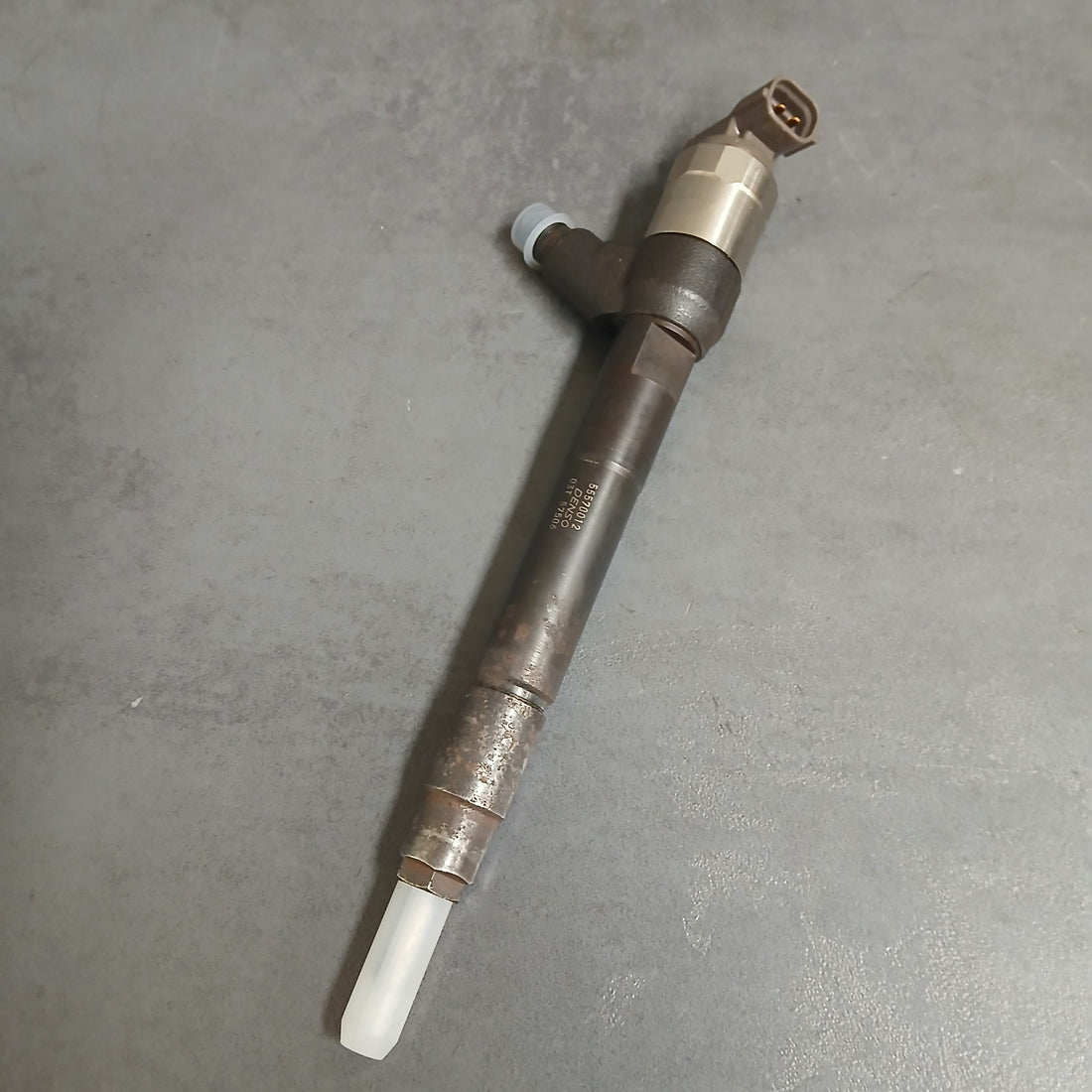 Injektor Einsprizudüse Original Opel 1.6 Diesel 55570012