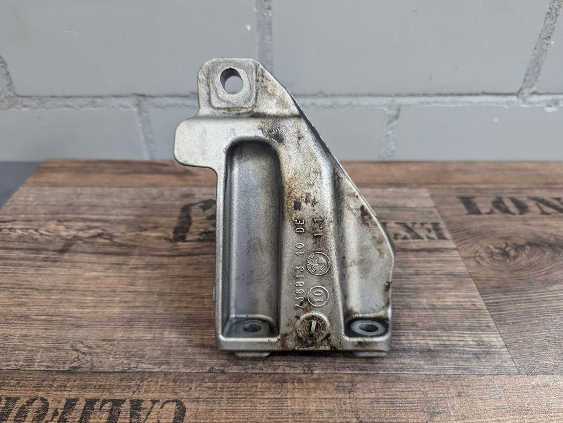 Motorhalter 1er BMW 114i 736813 788608