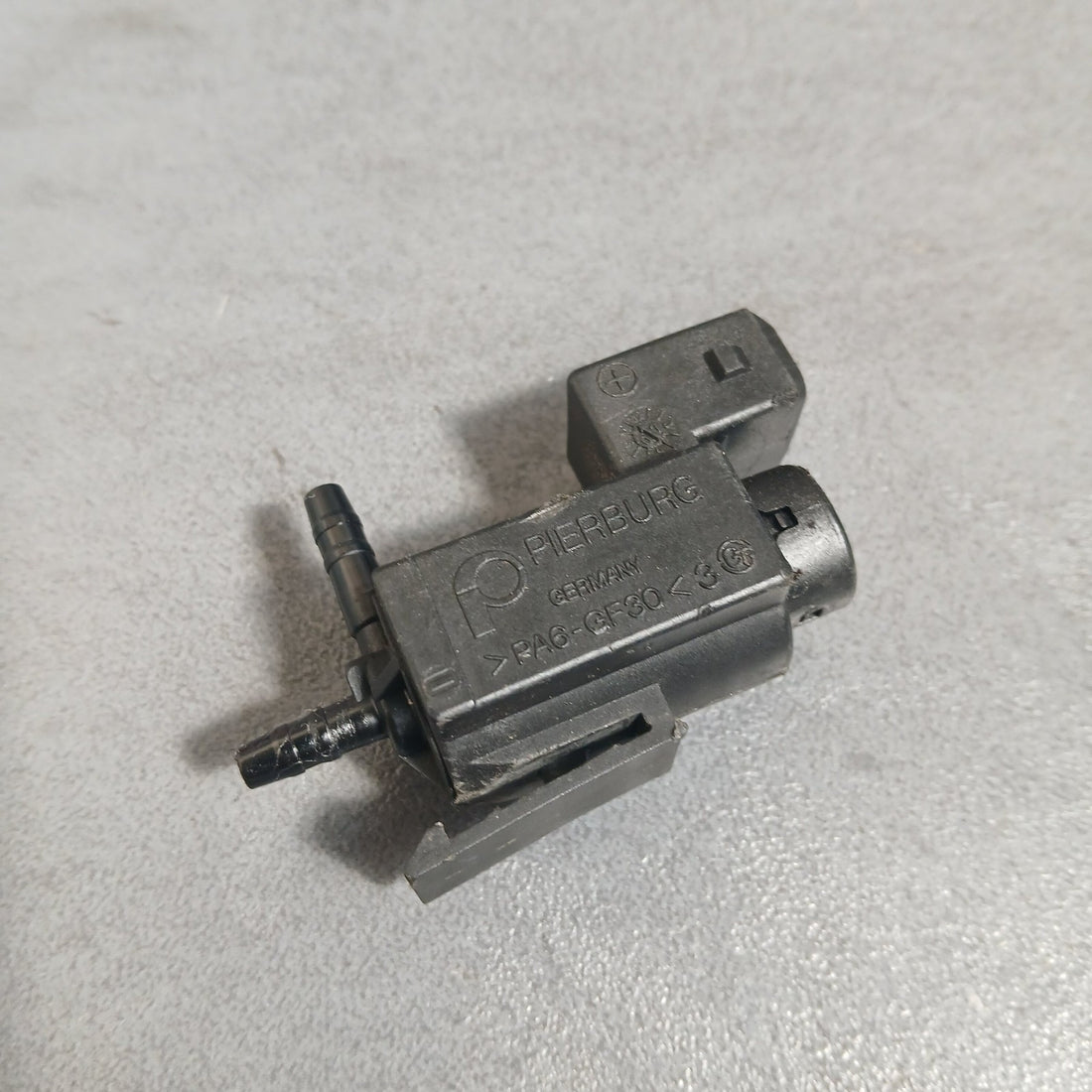 PIERBURG Ventil, Stellelement (Drosselklappe) LANCIA Fiat 72817000