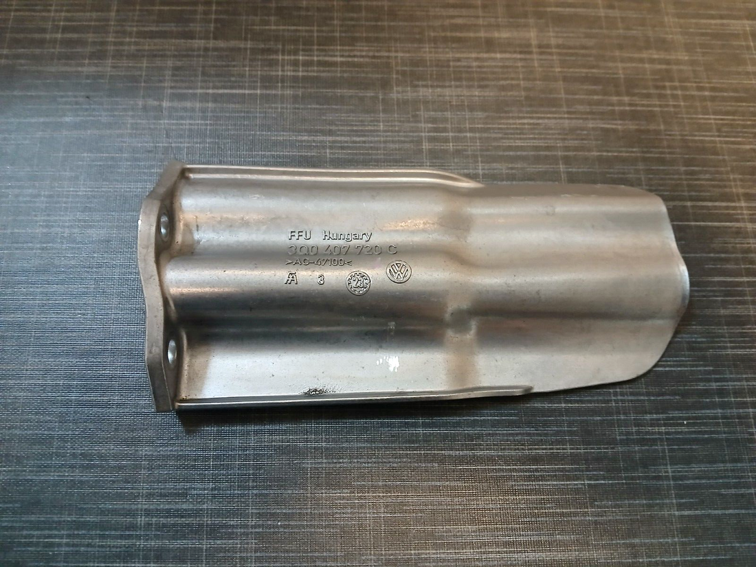 Original VW Audi Abschirmblech Hitzeschutzblech Halbabdeckung 3Q0407720C