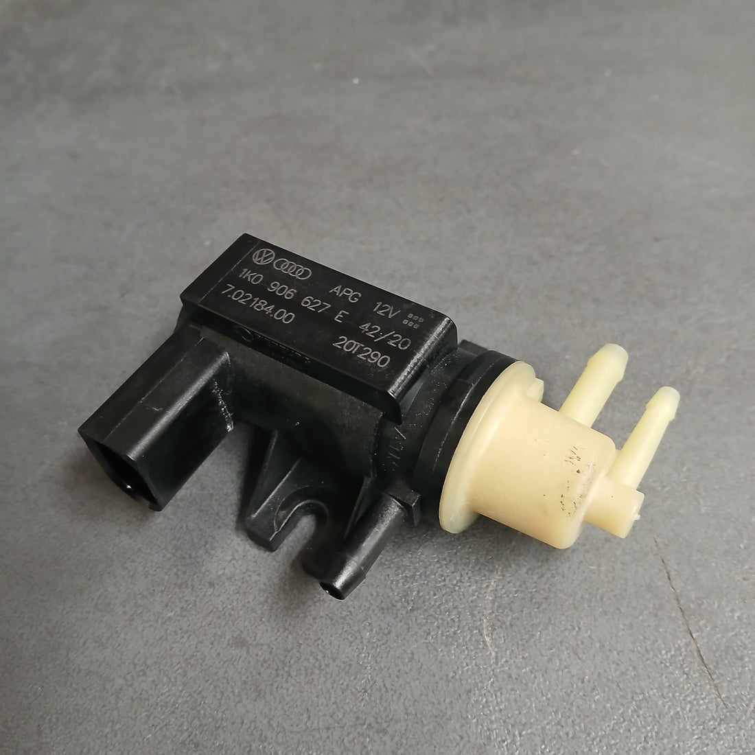 Original VW Audi Druckwandler Turbolader Magnetventil 1K0906627E