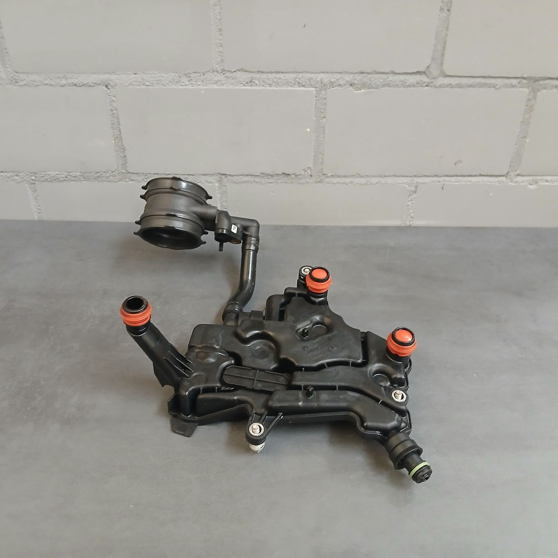 Ölabscheider Original Mercedes Benz C63s Amg V6 V8 4,0 W213 A1760780500