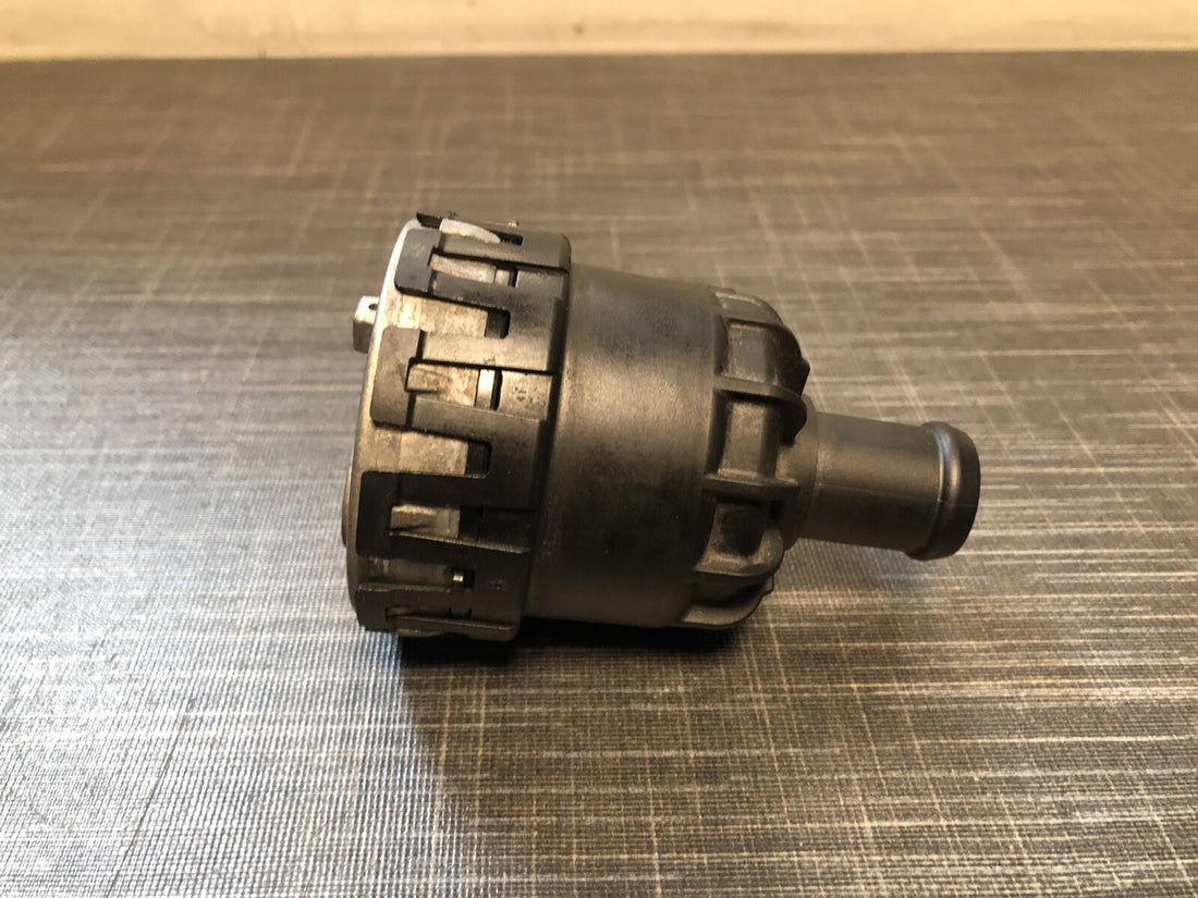 Original VW T6 2.0 TDI Zusatzwasserpumpe 7LA965567C