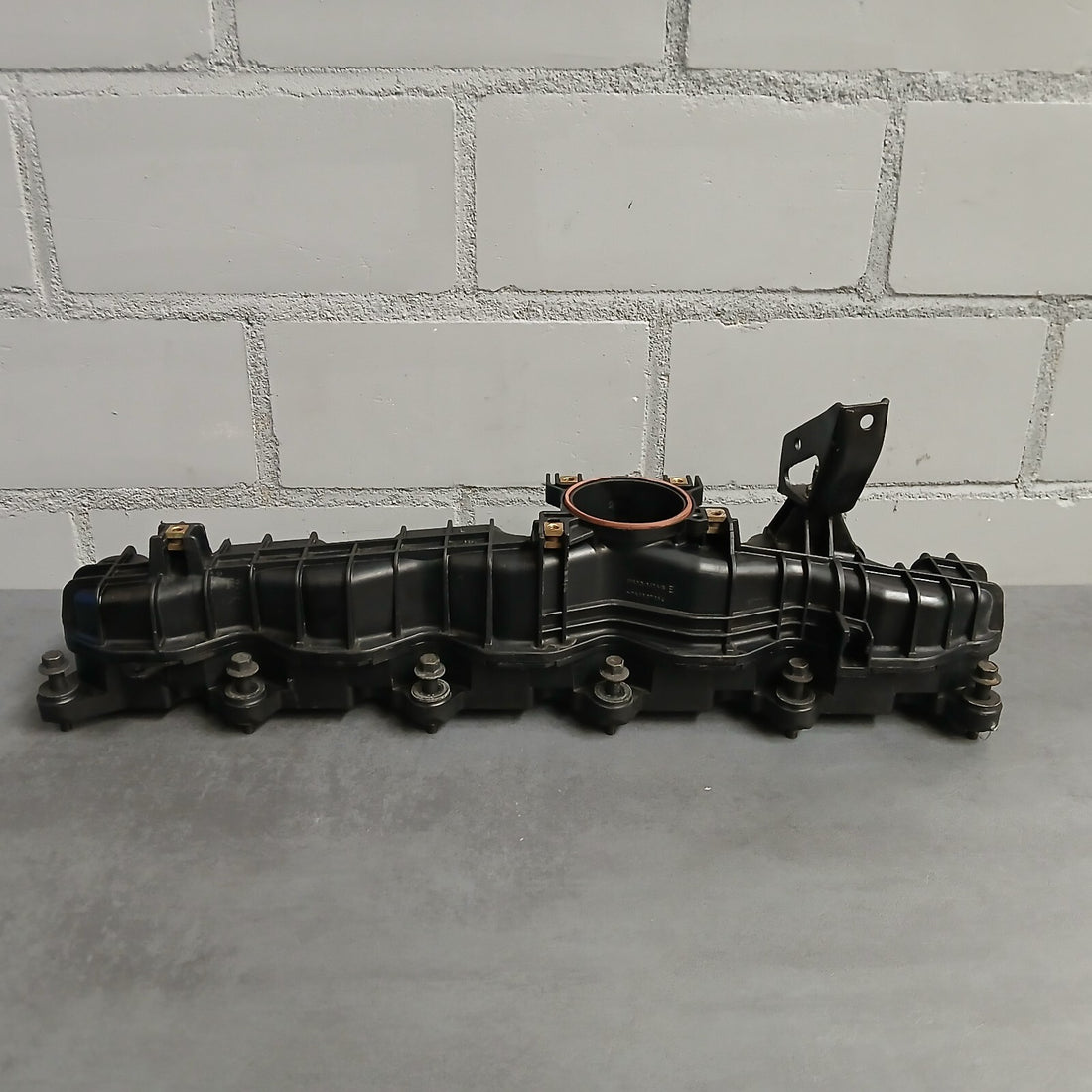 Ansaugbrücke Ansaugkrümmer Ford Ranger 2.2 TDCI BB3Q9424