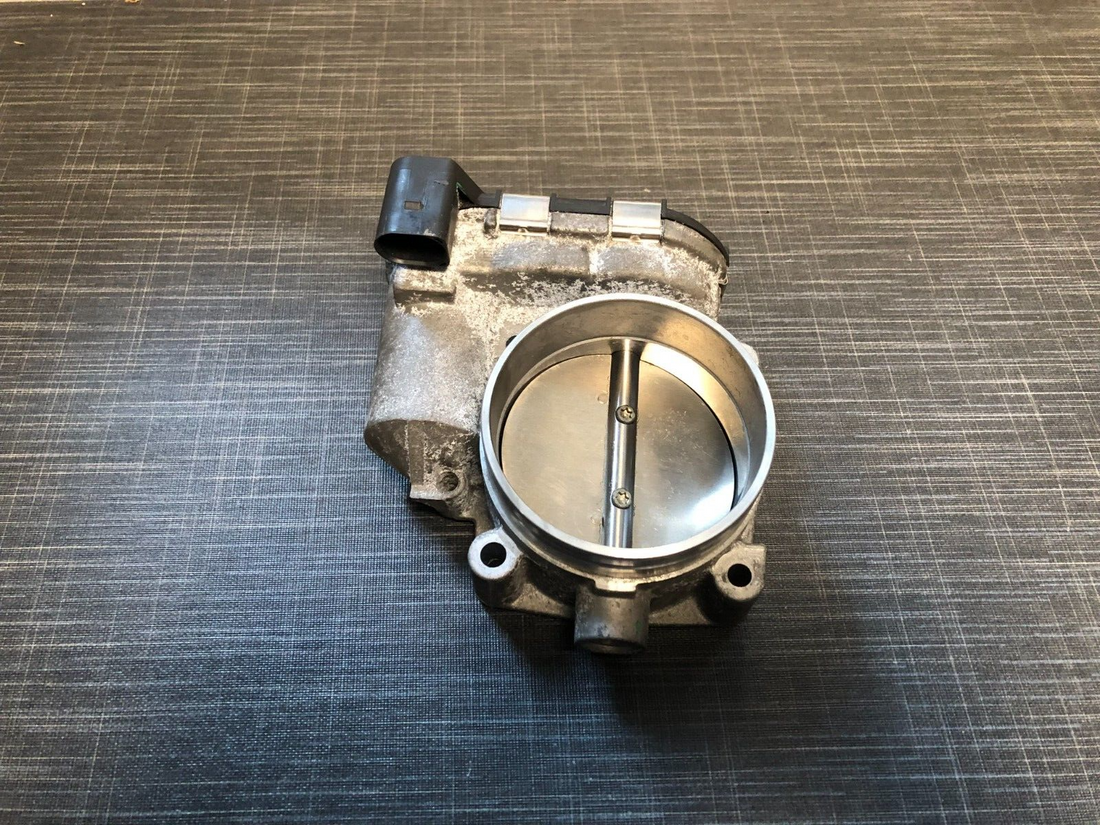 Original AUDI TTRS 2,5 TFSI Bosch Drosselklappe 079133062G 0280750546 CEP