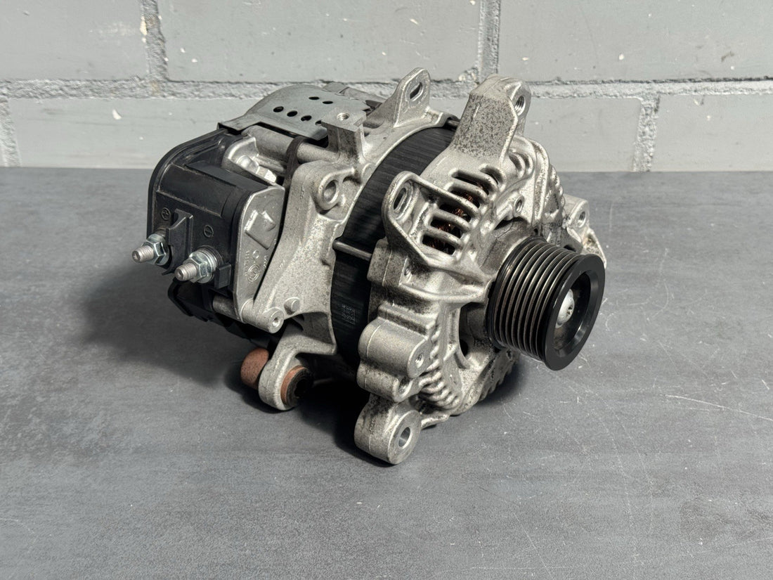 Original Lichtmaschine Suzuki Vitara 1,4 HIBRID 0127813020 28970 km