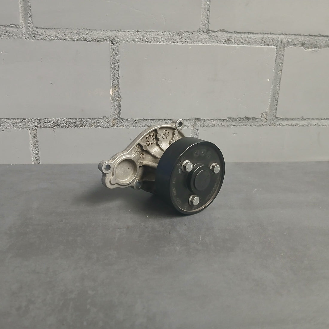 Original BMW 318i F31 Wasserpumpe Spannrolle 4121250