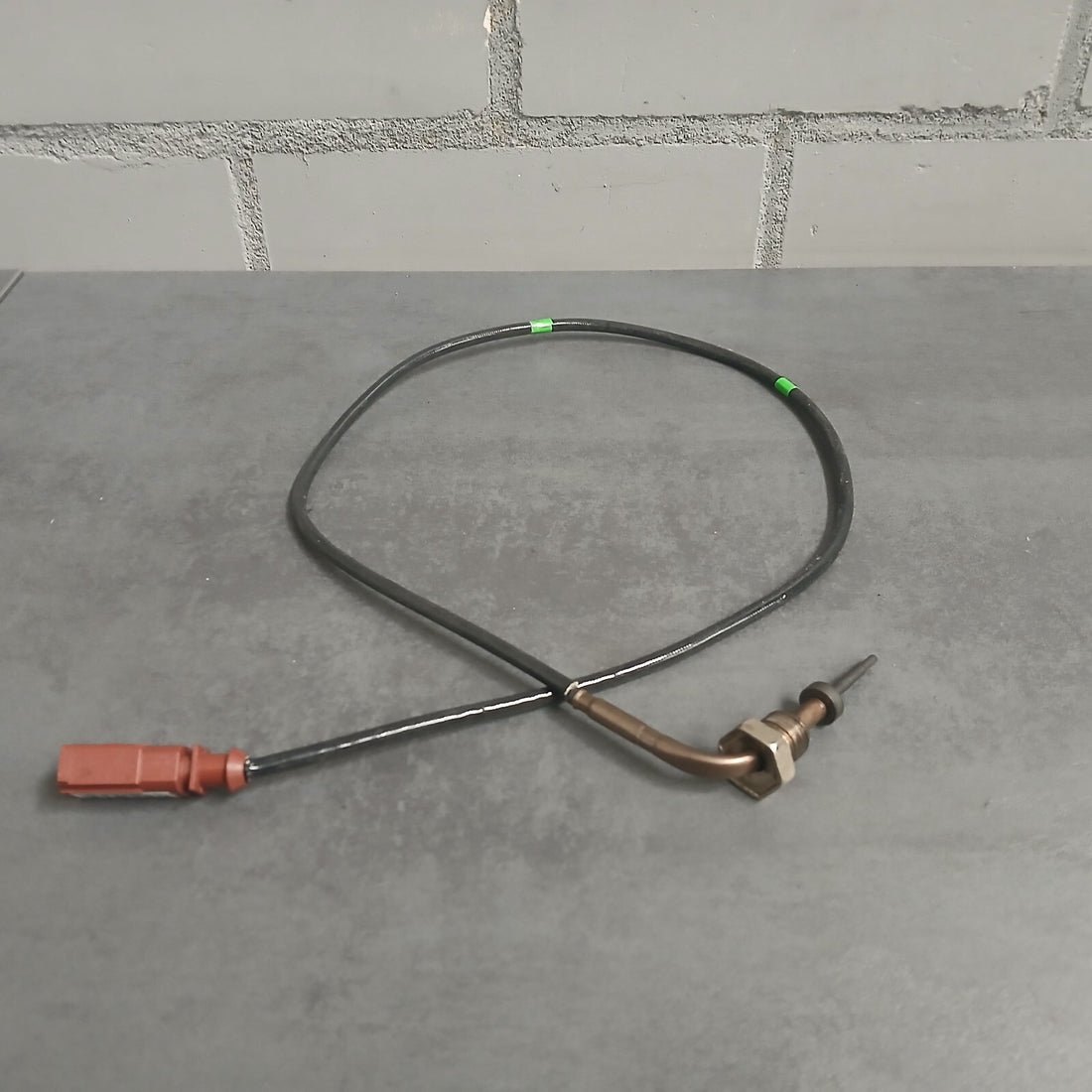 VW Skoda Audi Seat Abgastemperatursensor 04L906088JE