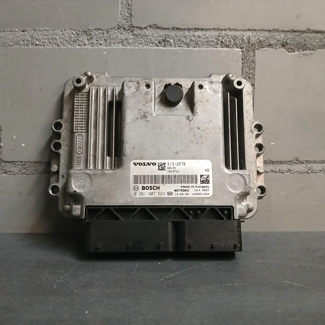 BOSCH Motorsteuergerät Original Volvo V60 S60 V40 II 31312578