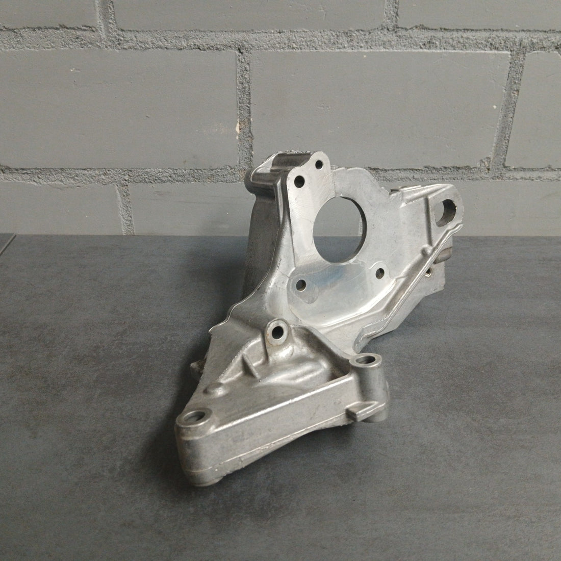 Halter Original VW Crafter 2.0 TDI 04L145169C