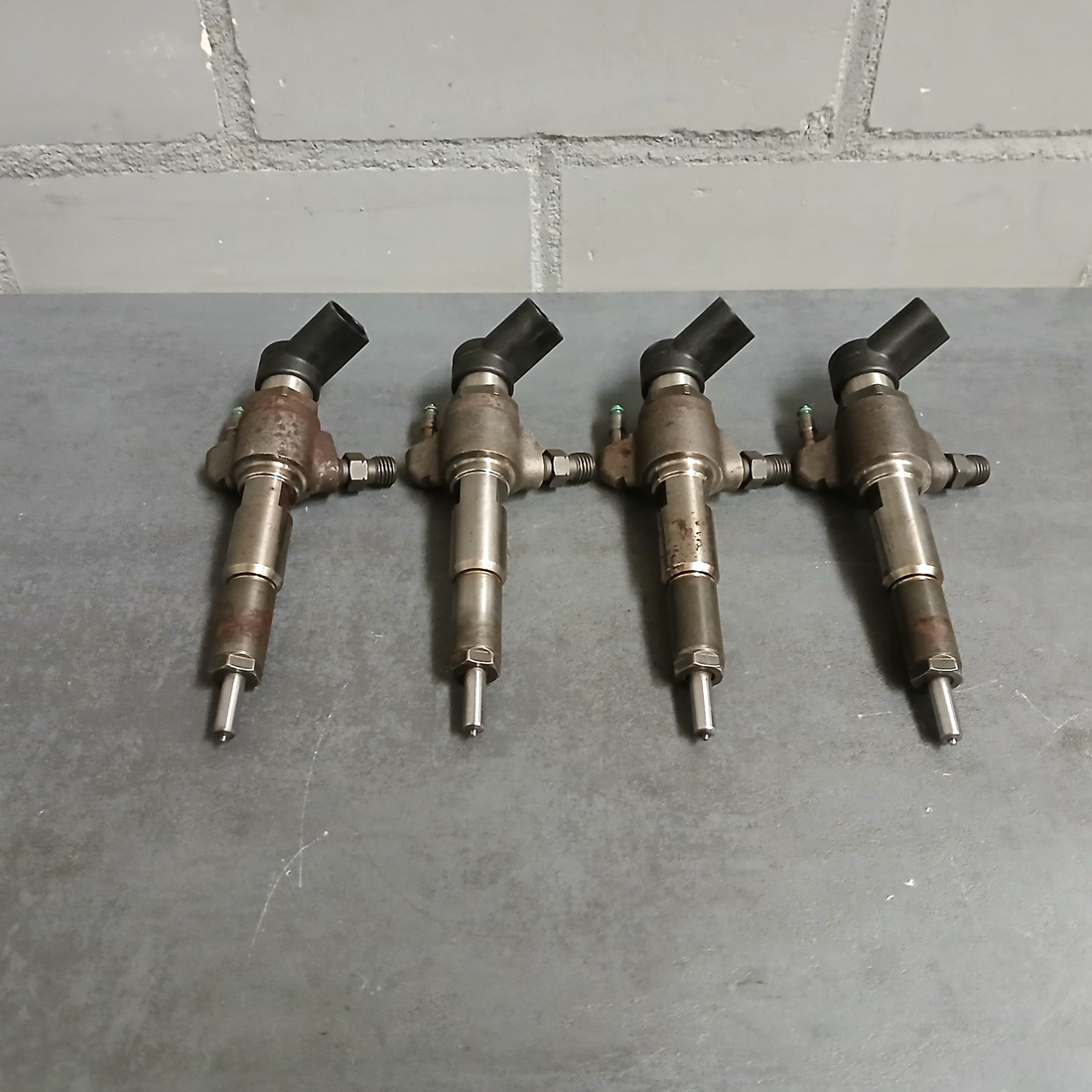 1 Set 4x Injektor Original Peugeot Volvo Citroen Mazda 1.6 HDI 9802448680
