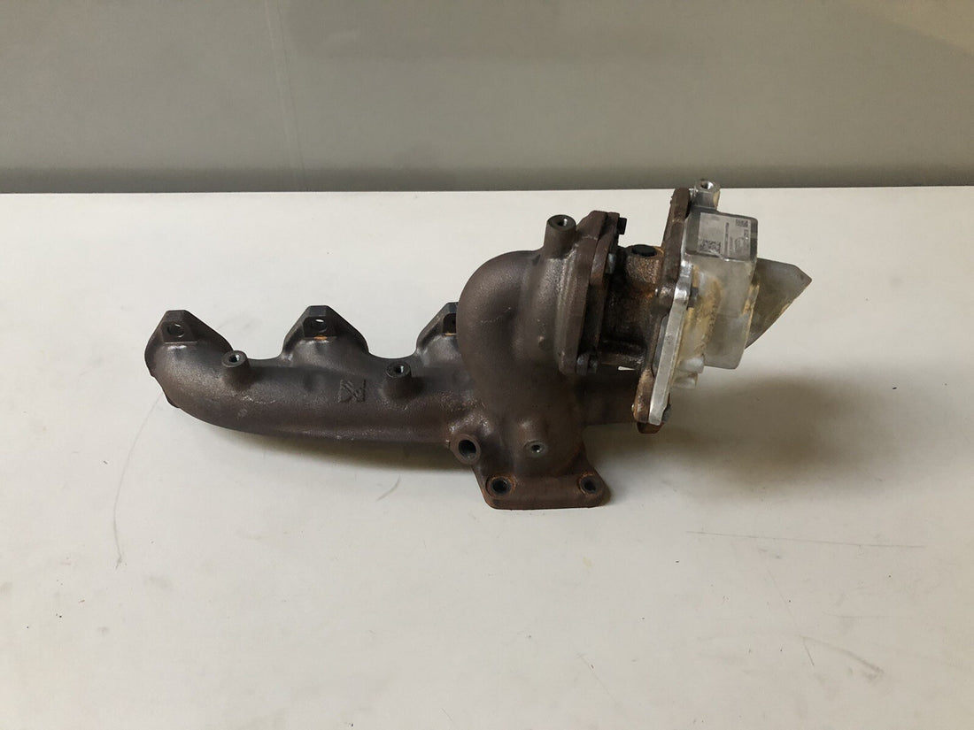 BMW 5er G30 G31 B47D20B Turbolader 8591886