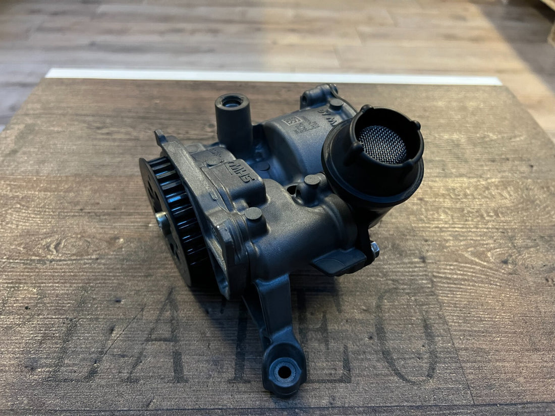 Audi A5 2.0 TDI DET Ölpumpe 04L145208AA