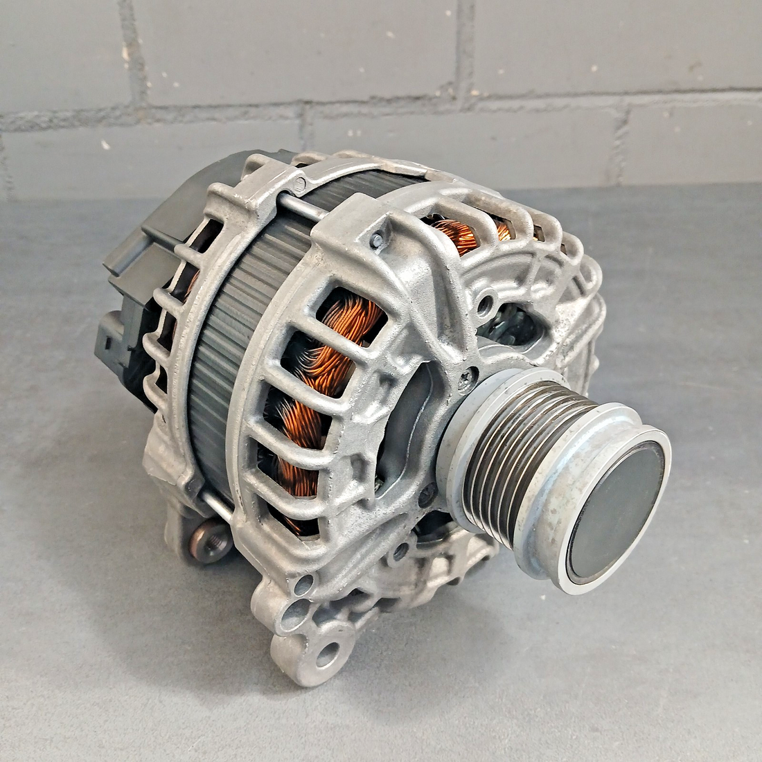 Lichtmaschine Original für VW Audi Seat Skoda 05L903028L