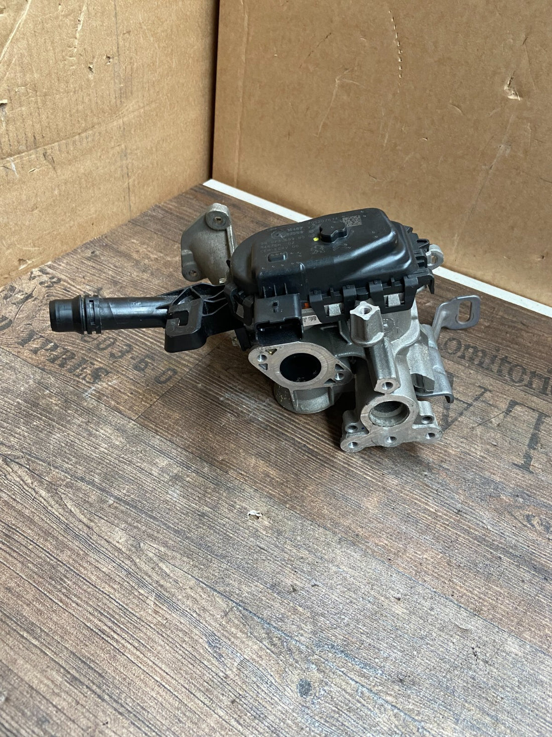 Original Opel Peugeot 1.6 AGR-Ventil 980736998002