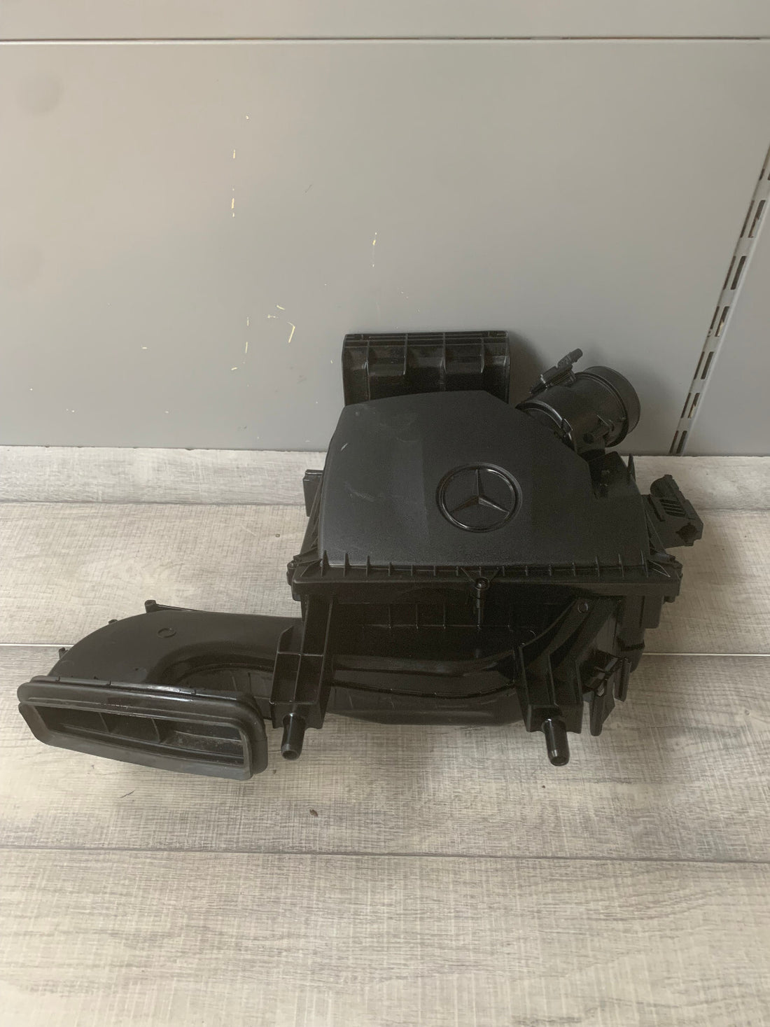 Original Mercedes Sprinter W907-910 Luftfilterkasten A9075285800