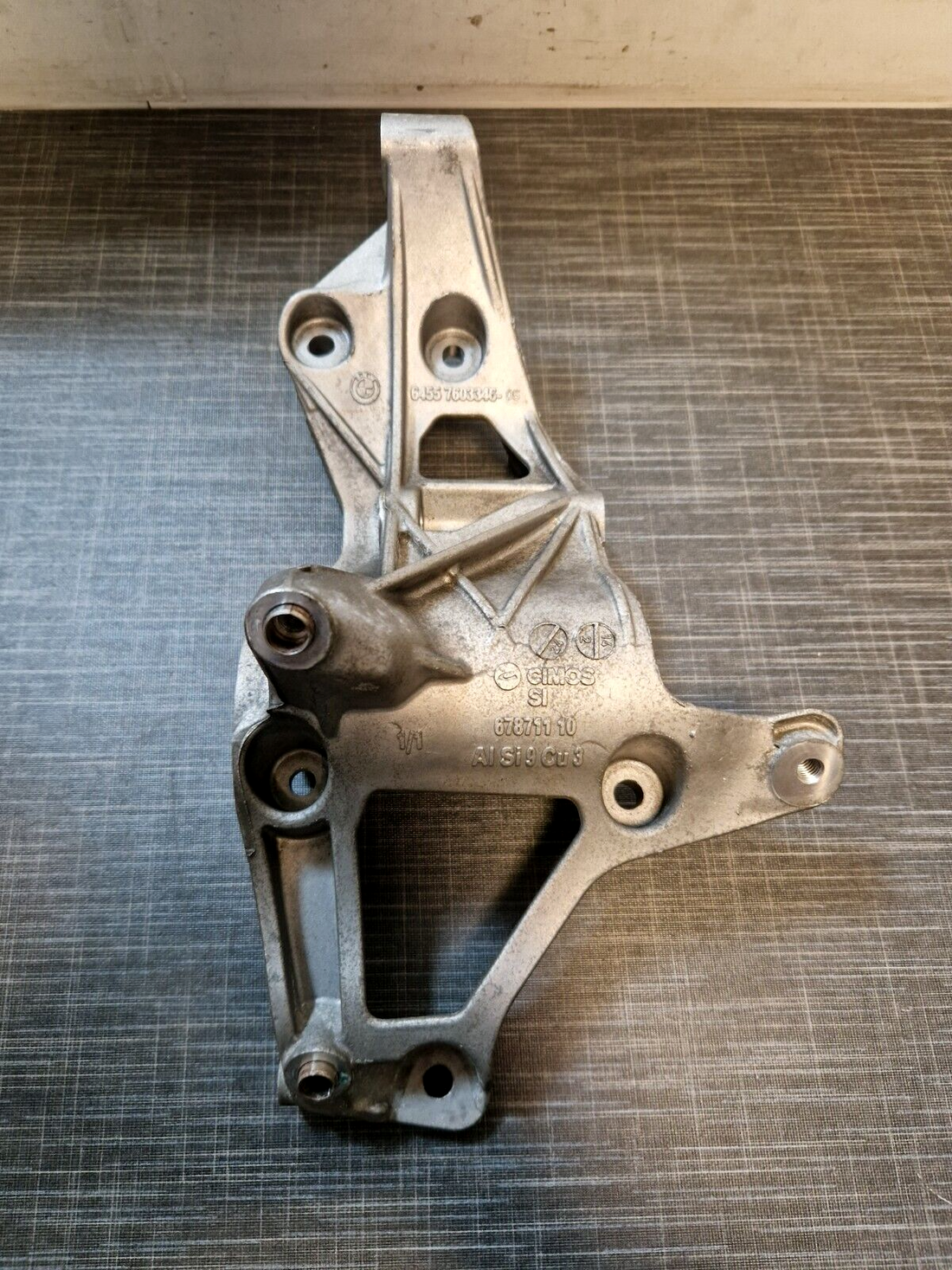 BMW 1er/3er N13 Lagerbock Halter Dynamostütze für Klimakompressor 64557603346