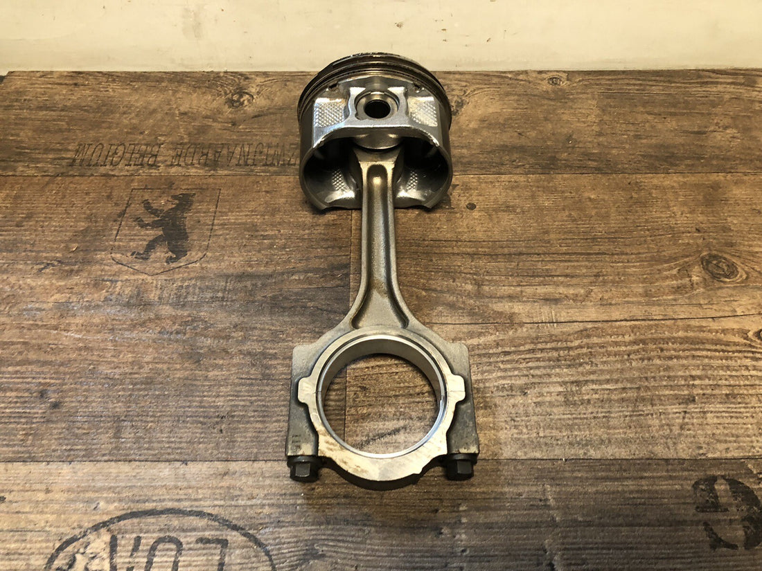 Original Opel Insignia 2,8 A28NET Kolben Pleuel 92068444 12608427