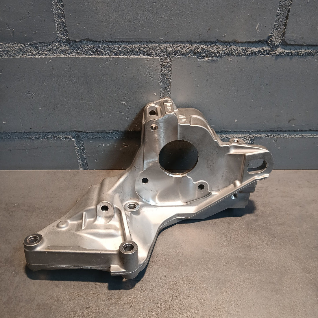 Halter Original VW T6 2.0 TDI 04L145169C