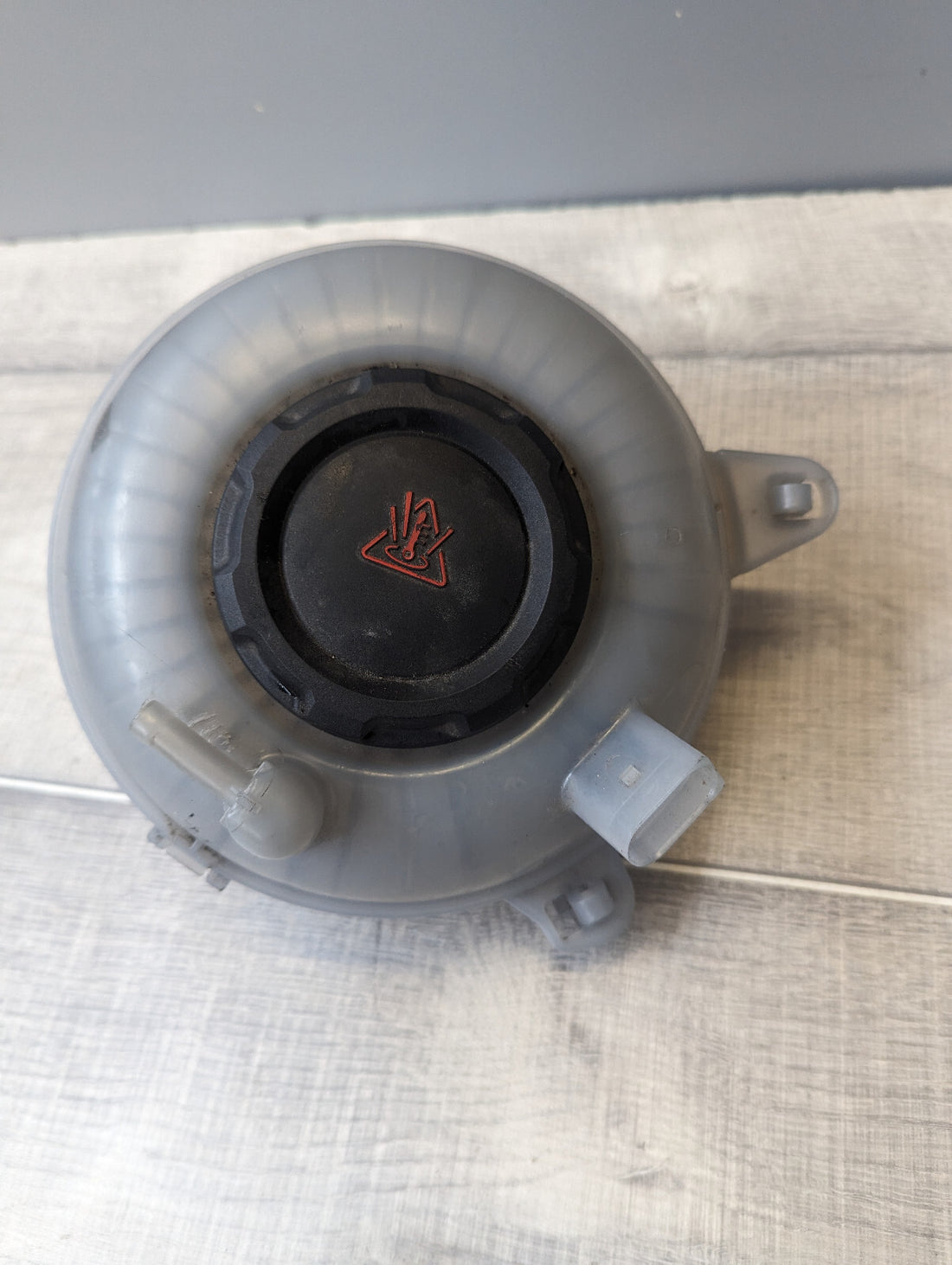 Original Kühlwasserbehälter VW Tiguan Skoda Audi 5Q0121407F