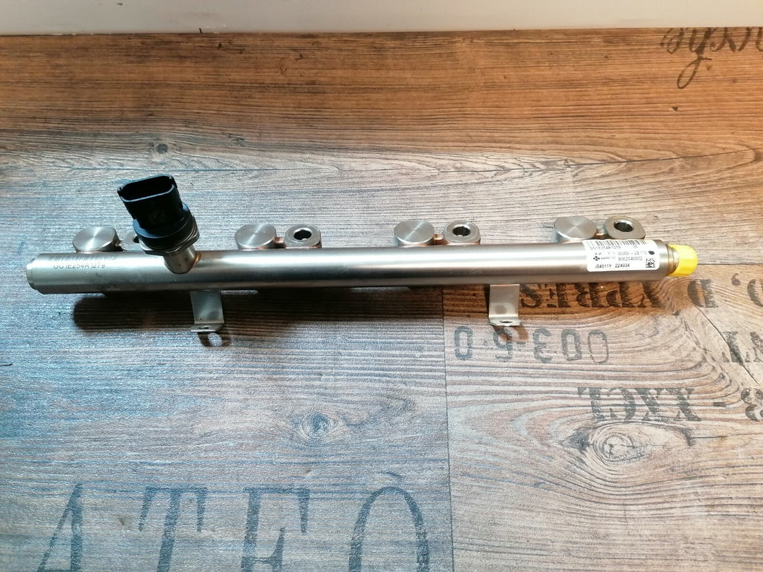 Original Einspritzleiste Hyundai iX35 1.6 GDI G4FD 35350-2B110