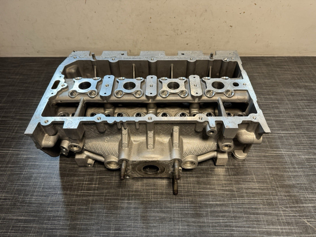 Original VW Audi Seat Skoda 1,2 TFSI CJZ Zylinderkopf ohne Ventile 04E103404T