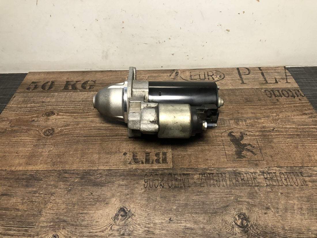 Original BMW X3 F25 X4 F26 F20 F21 Bosch Anlasser 7610342 0001138044