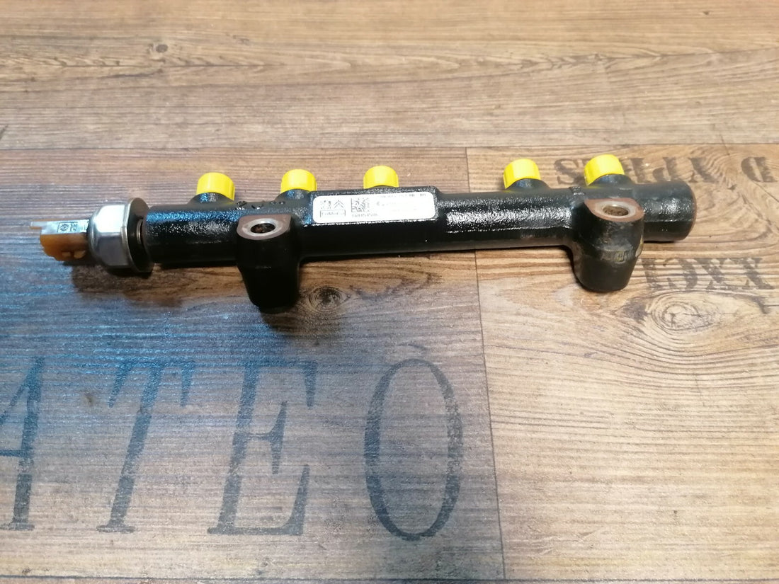 Original Einspritzleiste Rail Rohr Verteilerrohr Ford 1.5 TDCI XWDA 9804776780