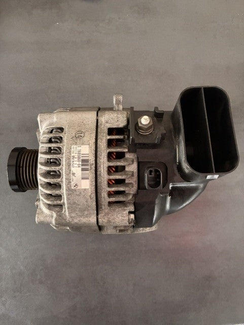 Lichtmaschine für BMW 1er 3er 12317605060 12317610260 7605060 7610260