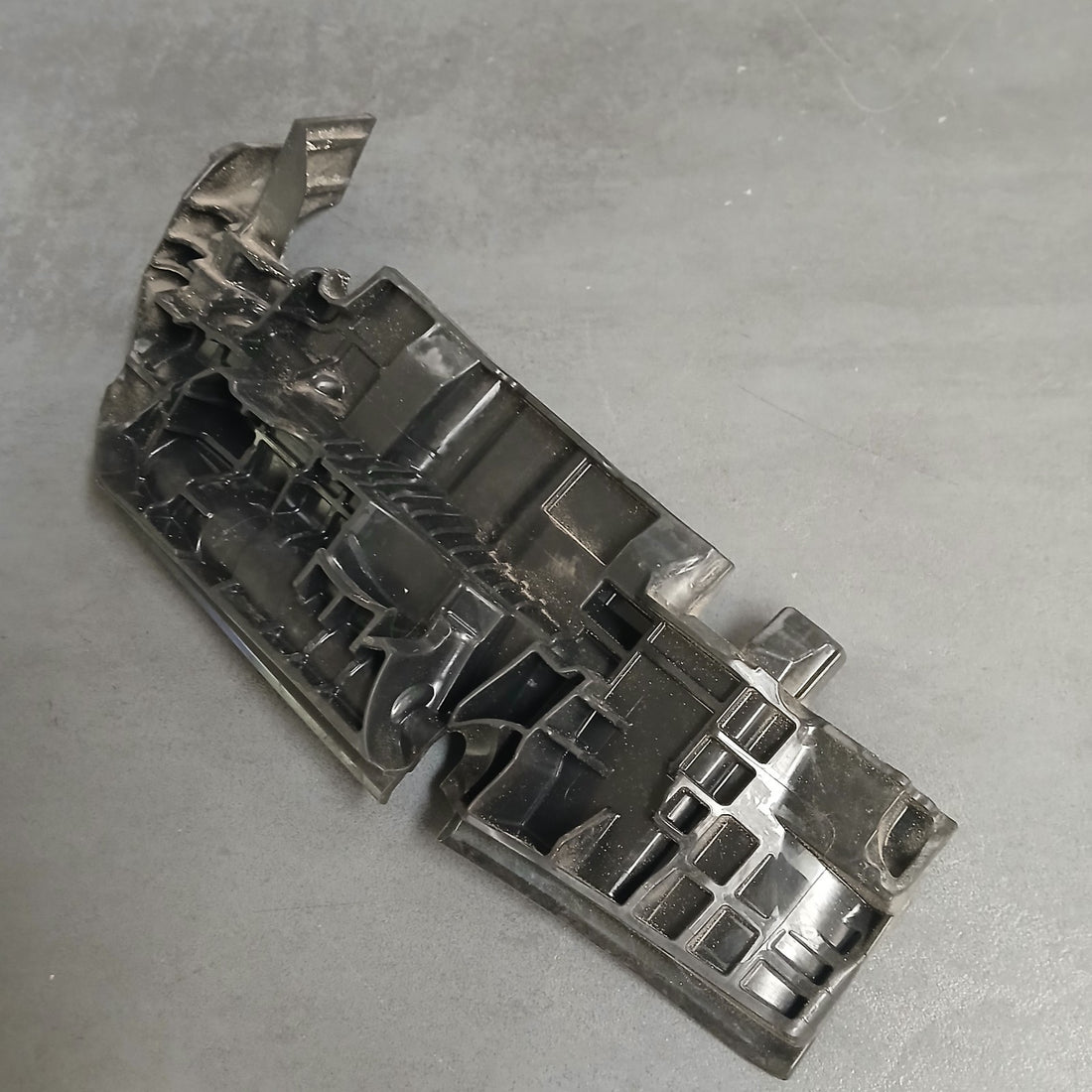 JEEP Motorluftrohrabdeckung Motorluftschlauchdeckel 9849819880